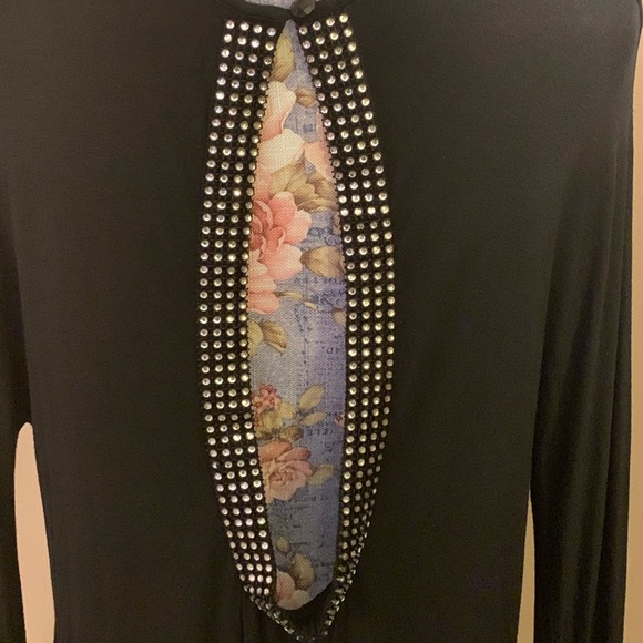 AKIRA OPEN BACK BLACK DRESS WITH RHINESTONE EMBELLISHED SLEEVES AND BACK. - Picture 3 of 7